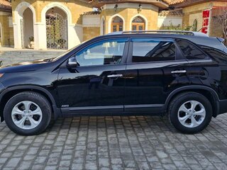 2012 Kia Sorento II Рестайлинг, чёрный, 1700000 рублей, вид 5
