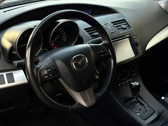 2013 Mazda 3 II (BL) Рестайлинг, серебристый, 931000 рублей - вид 17