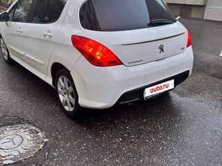 2011 Peugeot 308 I Рестайлинг, белый, 550000 рублей, вид 4