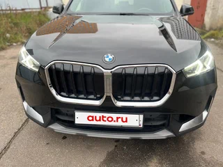 2023 BMW X1 28i xDrive III (U11/U12), чёрный, 4500000 рублей, вид 2