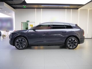 2026 Audi E7X, серый, 7850206 рублей, вид 4