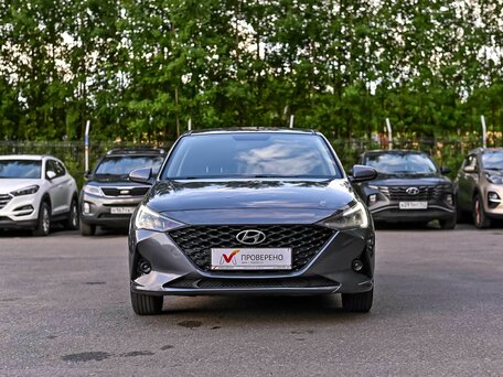 2021 Hyundai Solaris II Рестайлинг, серый, 1432000 рублей, вид 3
