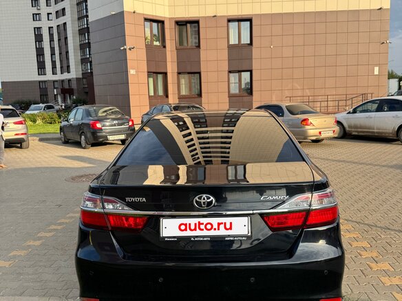 2015 Toyota Camry VII (XV50) Рестайлинг, чёрный, 2250000 рублей - вид 2