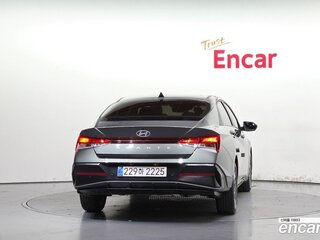 2026 Hyundai Avante VII Рестайлинг, серый, 2240000 рублей, вид 4