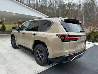 2025 Lexus LX 700h IV, коричневый, 18739000 рублей, вид 4