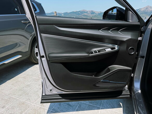 2026 Geely Cityray, серый, 3299990 рублей - вид 18