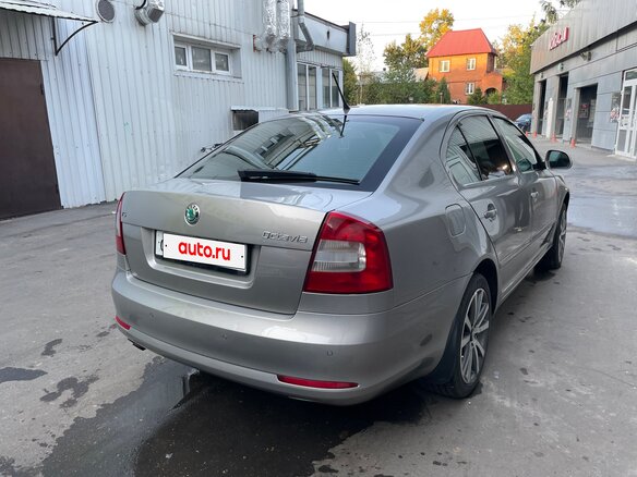 2012 Skoda Octavia II (A5) Рестайлинг, бежевый, 800000 рублей - вид 8