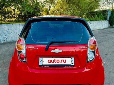 2012 Chevrolet Spark III, красный, 550000 рублей, вид 4