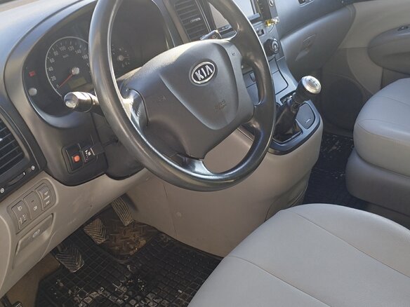 2008 Kia Carnival II, чёрный, 920000 рублей - вид 6