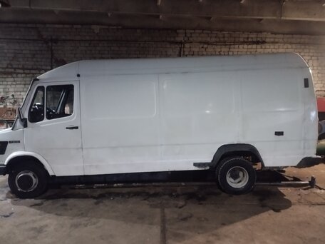 1994 Mercedes-Benz T1, белый, 550000 рублей, вид 2