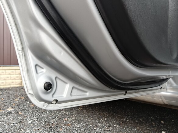 2011 Honda Fit Hybrid II, серый, 850000 рублей - вид 15