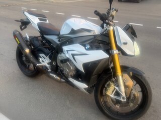 2015 BMW S 1000 R, белый, 900000 рублей, вид 3