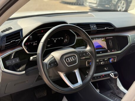 2022 Audi Q3 35 TFSI II (F3), белый, 2570000 рублей, вид 4