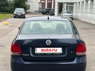 2010 Volkswagen Polo V, синий, 590000 рублей, вид 3