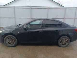 2011 Chevrolet Cruze I, чёрный, 400000 рублей, вид 4