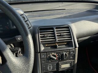 2002 Lada (ВАЗ) 2112, жёлтый, 130000 рублей, вид 2