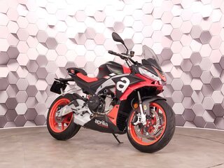 Aprilia Tuono 660