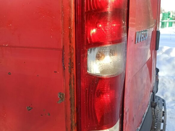2007 Iveco Daily, красный, 900000 рублей - вид 12