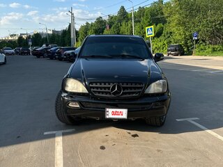 2001 Mercedes-Benz M-Класс 430 I (W163), чёрный, 700000 рублей, вид 5