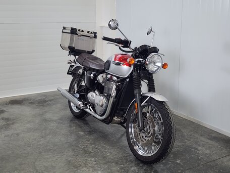 2016 Triumph Bonneville T120, красный, 859000 рублей, вид 2