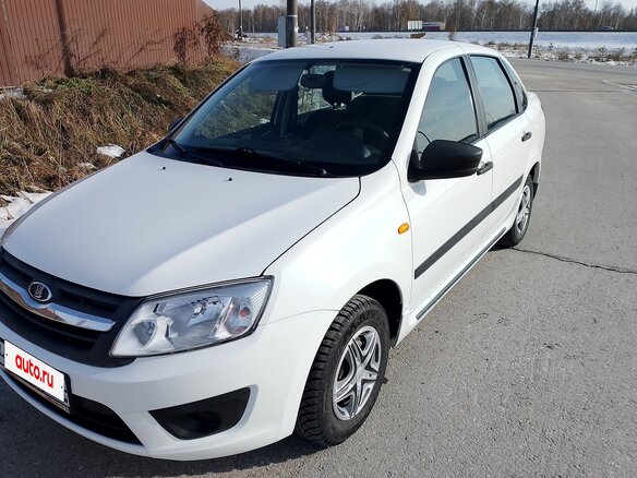 2017 Lada (ВАЗ) Granta I, белый, 360000 рублей - вид 1