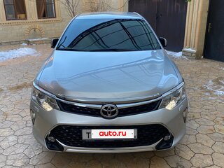 2016 Toyota Camry VII (XV50) Рестайлинг, серебристый, 2050000 рублей, вид 1
