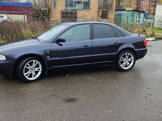 1997 Audi A4 I (B5), синий, 410000 рублей, вид 3