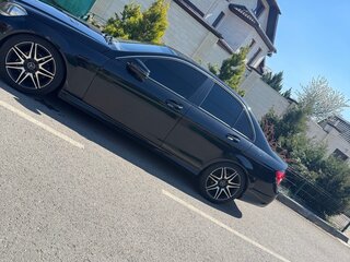 2011 Mercedes-Benz C-Класс 180 BlueEFFICIENCY III (W204) Рестайлинг, чёрный, 980000 рублей, вид 1