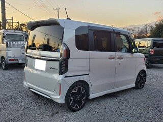 2022 Honda N-BOX II Рестайлинг, белый, 677000 рублей, вид 5