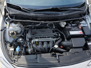 2013 Hyundai Solaris I, серебристый, 888000 рублей, вид 3
