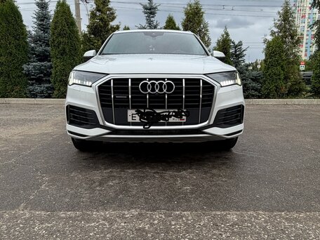 2021 Audi Q7 45 TDI II (4M) Рестайлинг, белый, 6000000 рублей, вид 5