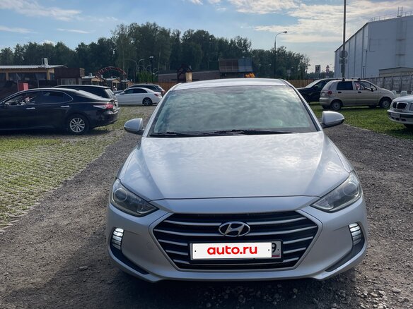 2018 Hyundai Elantra VI (AD), серебристый, 1539999 рублей
