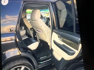 2010 Land Rover Range Rover Sport I Рестайлинг, чёрный, 1800000 рублей, вид 4