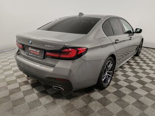 2021 BMW 5 серии 520d xDrive VII (G30/G31/G38) Рестайлинг, серый, 3649000 рублей, вид 5