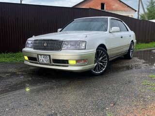 1997 Toyota Crown X (S150), белый, 930000 рублей, вид 3
