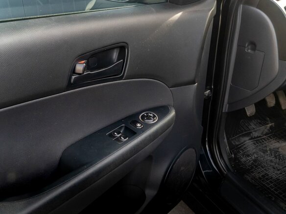 2010 Hyundai i30 I Рестайлинг, чёрный, 580000 рублей - вид 20