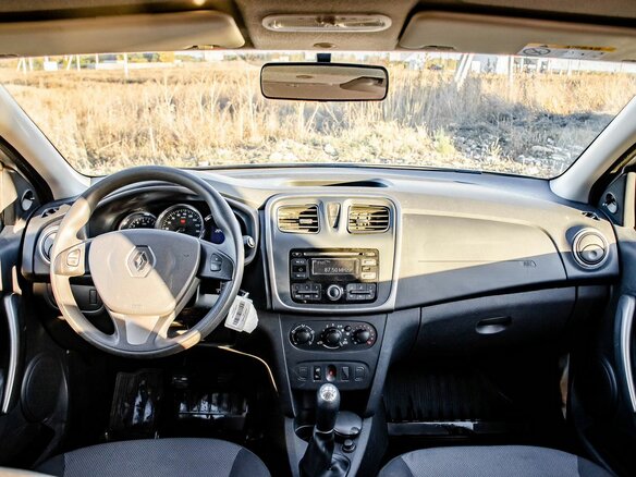 2015 Renault Sandero II, серый, 650000 рублей - вид 17