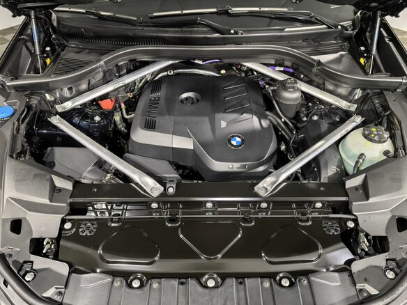 2026 BMW X5 Long 30Li IV (G05/G18) Рестайлинг, чёрный, 9999000 рублей - вид 9