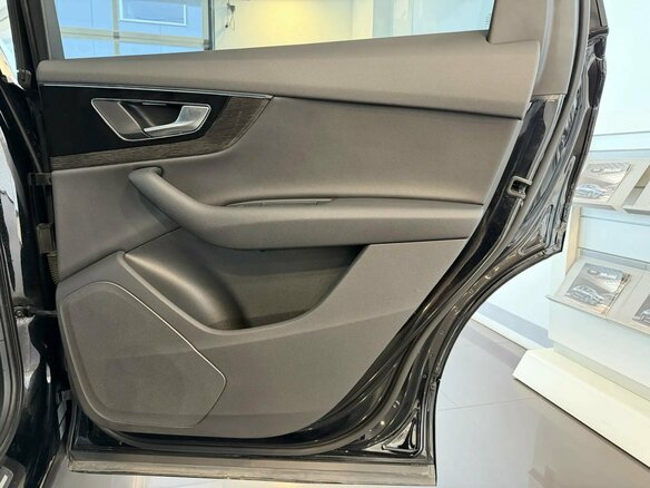 2016 Audi Q7 II (4M), чёрный - вид 16