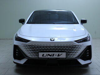 2025 Changan UNI-V I, белый, 3479900 рублей, вид 2