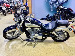 2010 Honda Shadow 750, серебристый, 500000 рублей, вид 1