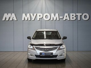 2015 Hyundai Solaris I Рестайлинг, серебристый, 890000 рублей, вид 3