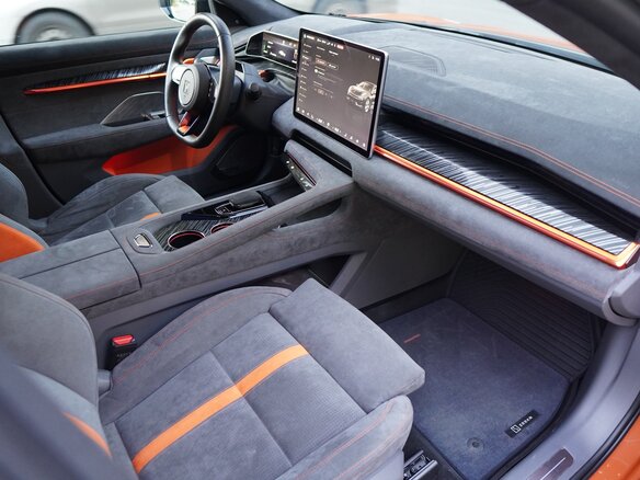 2023 Zeekr 001 100 kWh I, оранжевый - вид 15