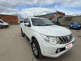 2016 Mitsubishi L200 V, белый, 1850000 рублей, вид 2