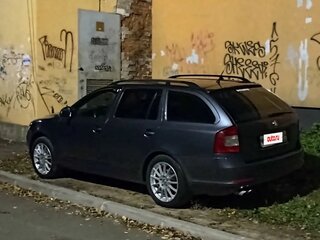 2010 Skoda Octavia II (A5) Рестайлинг, серый, 930000 рублей, вид 2