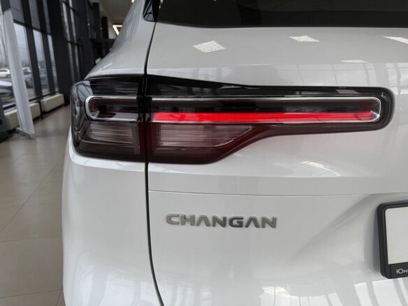 2025 Changan UNI-S I, белый, 3179900 рублей - вид 8