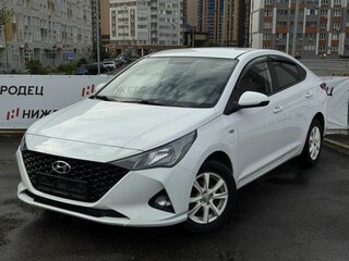 2021 Hyundai Solaris II Рестайлинг, белый, 1619000 рублей, вид 1