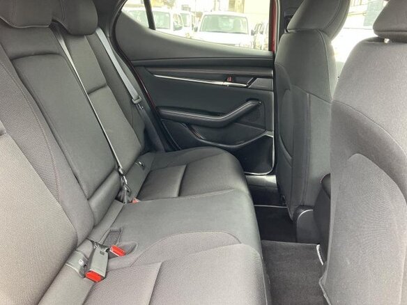 2022 Mazda 3 IV (BP), красный - вид 12