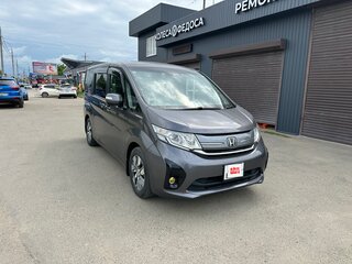2017 Honda Stepwgn V Рестайлинг, серый, 2020000 рублей, вид 4