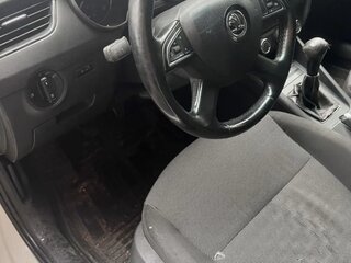 2014 Skoda Octavia III (A7), белый, 510000 рублей, вид 3